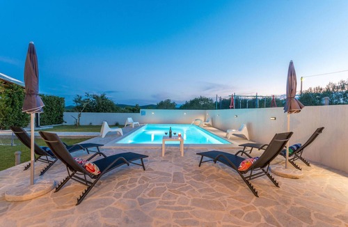 Velim House | Stunning home in Benkovac