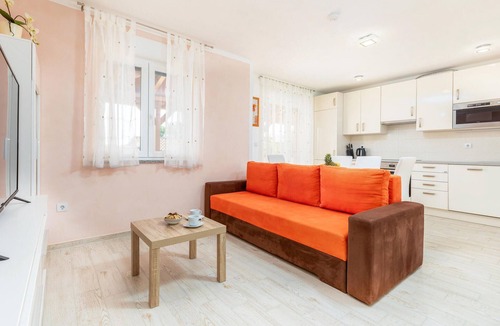 Barbariga House | Stunning home in Betiga