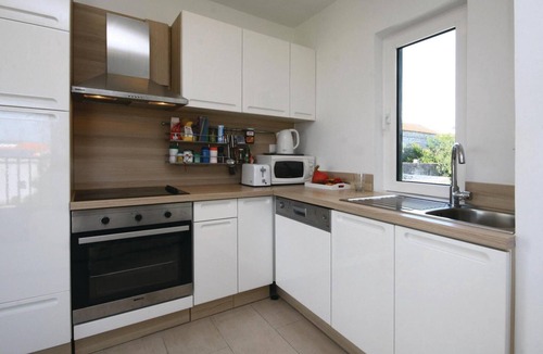 Betina House | Stunning home in Betina with kitchen