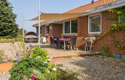 Bjert House | Stunning Home In Bjert With Wifi