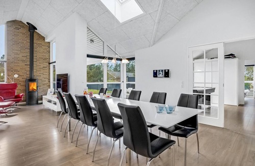 Blavand Strand House | Stunning home in Blåvand with sauna