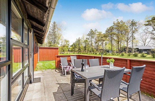 Ho House | Stunning home in Blåvand with kitchen