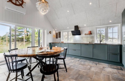 Blavand Strand House | Stunning home in Blåvand with kitchen