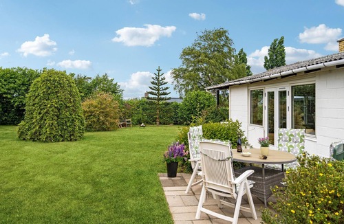 Skastrup Strand House | Stunning home in Bogense with WiFi