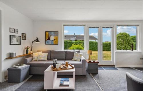 Skastrup Strand House | Stunning Home In Bogense With Wifi