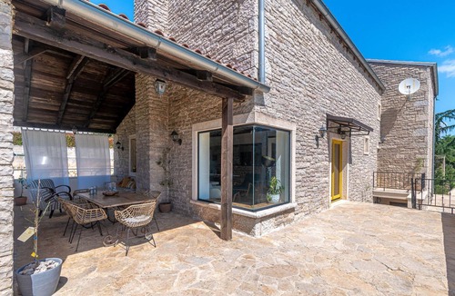 Kircija House | Stunning home in Brajkovici with sauna