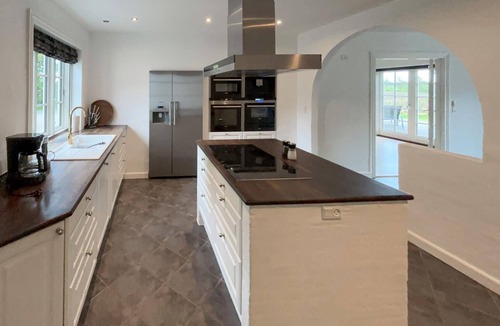 Esbjerg Municipality House | Stunning home in Bramming with WiFi