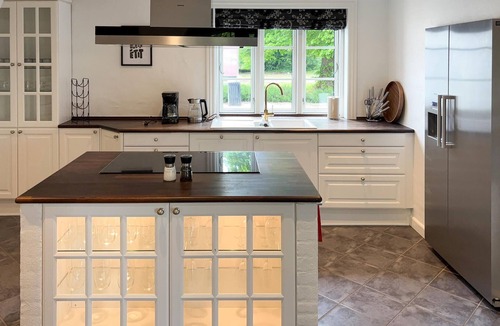 Esbjerg Municipality House | Stunning home in Bramming with WiFi