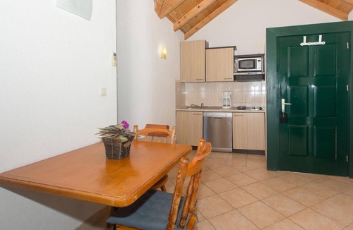 Brist House | Stunning home in Brist with WiFi