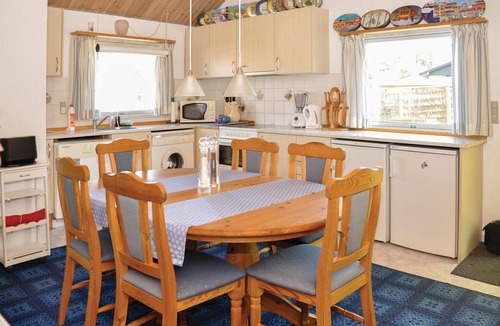 Brunsnaes House | Stunning home in Broager with kitchen