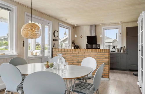 Broager House | Stunning home in Broager with WiFi