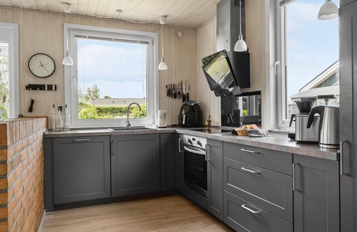 Broager House | Stunning home in Broager with WiFi