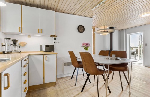 Tranum House | Stunning home in Brovst with kitchen