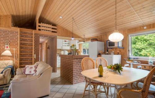 Brovst House | Stunning Home In Brovst With Sauna