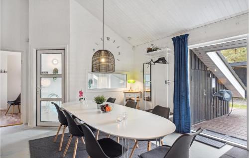 Tranum House | Stunning Home In Brovst With Sauna