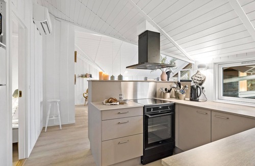 Dronningmolle House | Stunning home in Dronningmølle