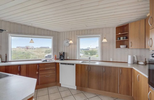 Vejers Strand House | Stunning home in Vejers Strand