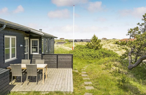 Vejers Strand House | Stunning home in Vejers Strand with WiFi