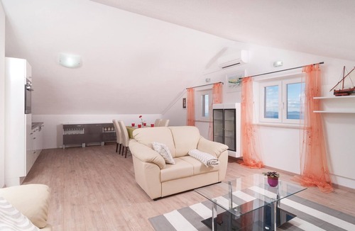 Donji Humac House | Stunning home in Donji Humac