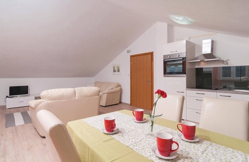 Donji Humac House | Stunning home in Donji Humac