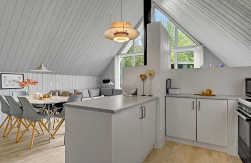 Vibæk Strand House | Stunning home in Ebeltoft with kitchen