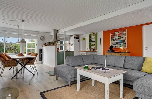 Egsmark Strand House | Stunning home in Ebeltoft with WiFi
