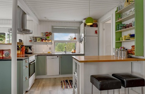 Egsmark Strand House | Stunning home in Ebeltoft with WiFi