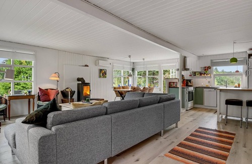 Egsmark Strand House | Stunning home in Ebeltoft with WiFi