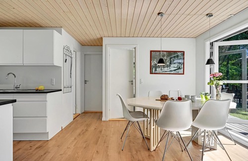 Øksenmølle House | Stunning home in Ebeltoft with kitchen