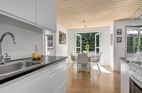 Øksenmølle House | Stunning home in Ebeltoft with kitchen