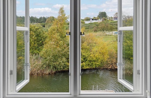 Øer Strand House | Stunning home in Ebeltoft with sauna