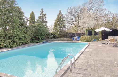 Lystrup House | Stunning home in Egå with kitchen