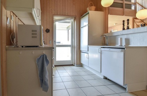 Faaborg House | Stunning home in Faaborg with kitchen