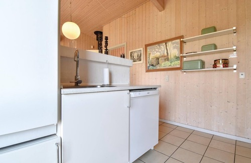 Faaborg House | Stunning home in Faaborg with kitchen