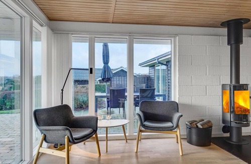 Bøjden House | Stunning home in Faaborg with kitchen