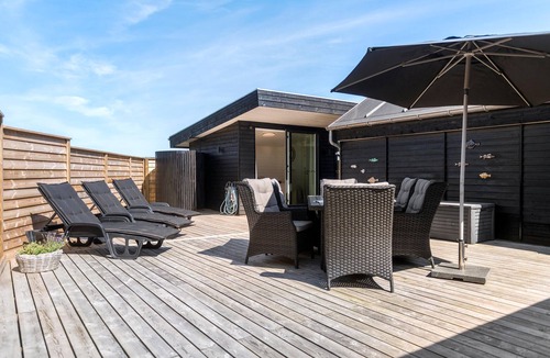 Rindby Strand House | Stunning home in Fanø with kitchen