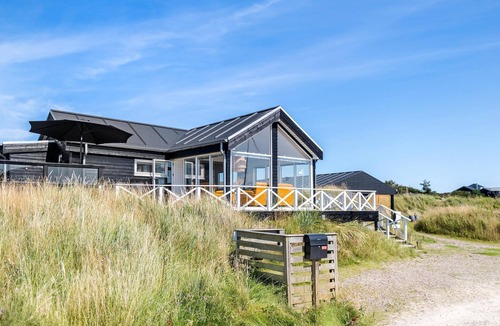 Rindby Strand House | Stunning home in Fanø with kitchen
