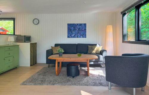 Ertebølle House | Stunning Home In Farsø With Wifi