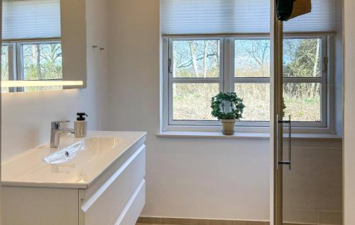 Slette Strand House | Stunning Home In Fjerritslev With Sauna