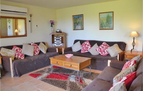 Saint-Pierre-sur-Orthe House | Stunning Home In Saint-Pierre-Sur-Orth