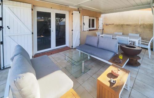 Vic-la-Gardiole House | Stunning Home In Vic-La-Gardiole