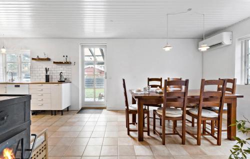Grlev House | Stunning Home In Gørlev With Wifi