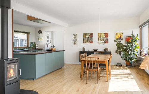 Reersø House | Stunning Home In Gørlev With Wifi