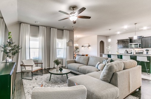 Broken Arrow House | Stunning home in great neighborhood