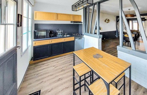 Gamaches House | Stunning home in Gamaches with WiFi