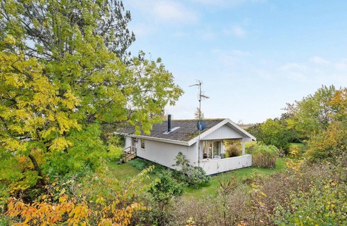 Smidstrup Strand House | Stunning home in Gilleleje with WiFi