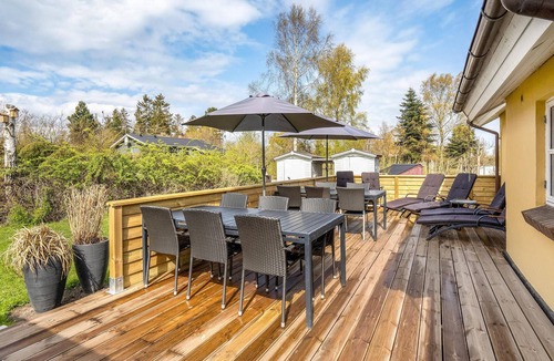 Bønnerup Strand House | Stunning home in Glesborg with sauna