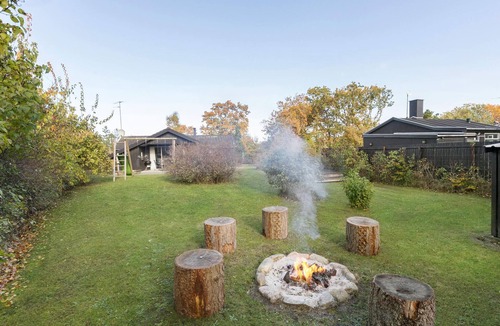 Fjellerup House | Stunning home in Glesborg with sauna