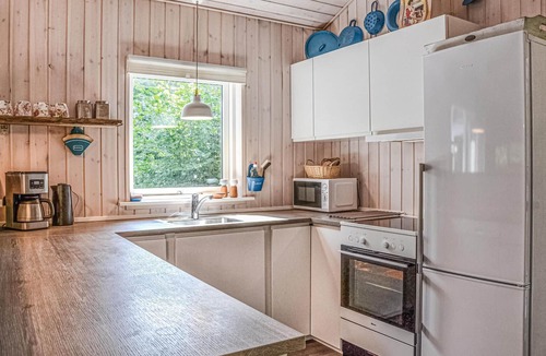 Udsholt Sand House | Stunning home in Græsted with kitchen