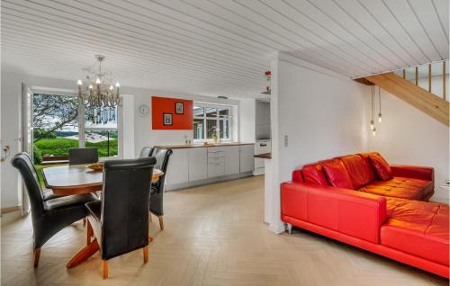 Grenaa House | Stunning Home In Grenaa With Wifi